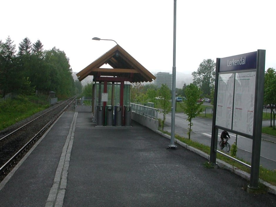 Stavne–Leangenbanen ved Lerkendal stasjon