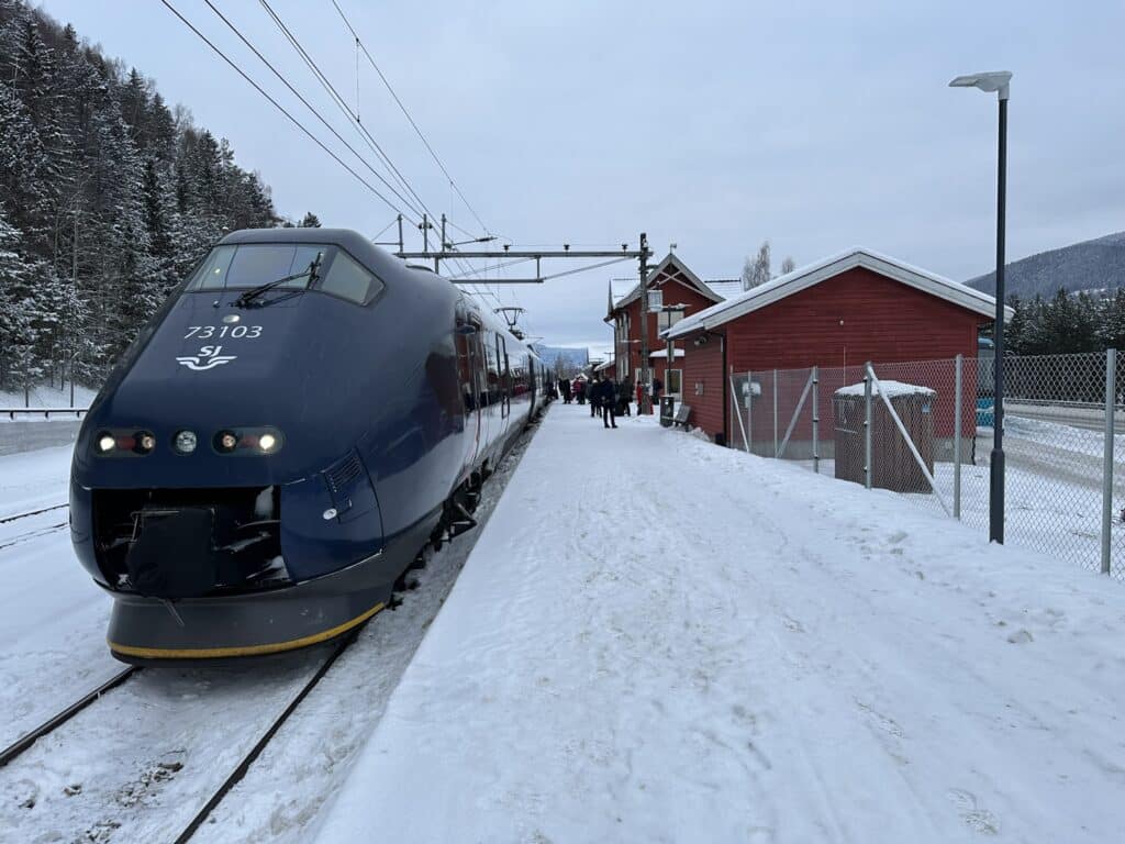 Fåvang stasjon