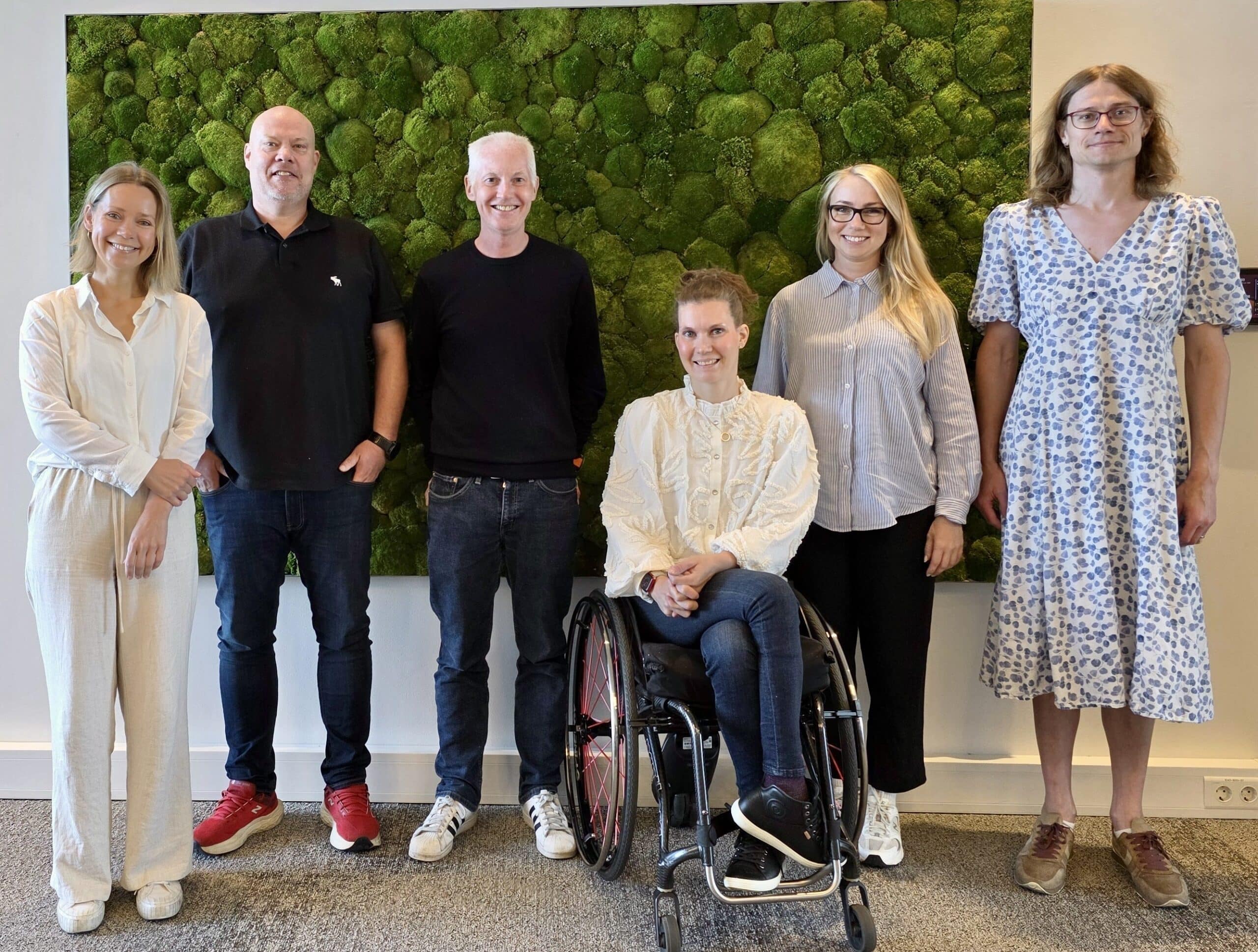 Prosjektgruppa som jobbar med persontrafikkavtalene.
Frå venstre Evelyn Amland, Jon Vegard Paulsen, Erik Kolbjørnsen, Anne-Berit Hallbeck, Thea Hummel Hermansen og Tørris Aalbu Rasmussen