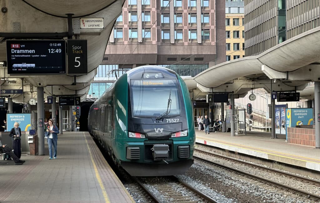 Vy-tog på Oslo S