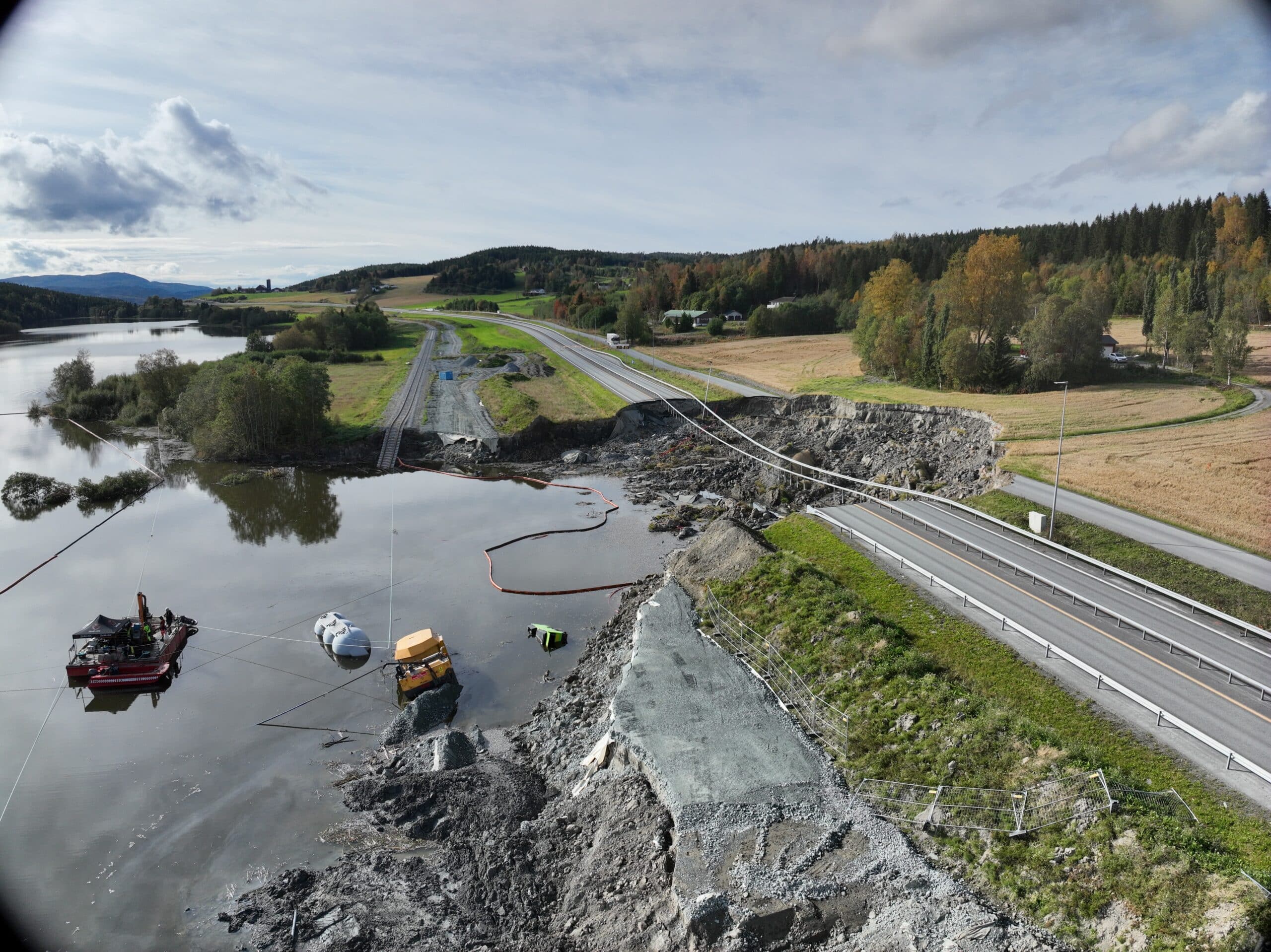 Store mengder masse på skiftes ut på rasstedet ved Nesvatnet.