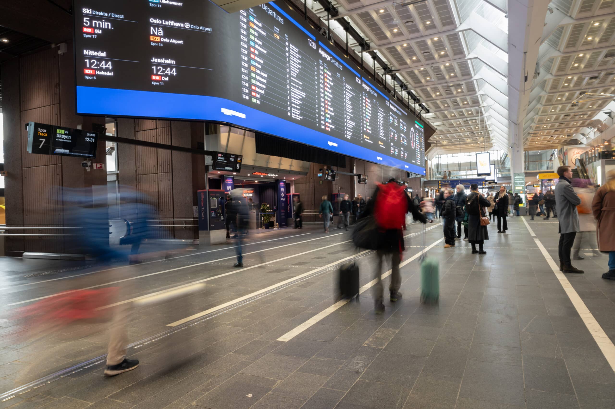 Trafikktavle på Oslo Sentralbanestasjon