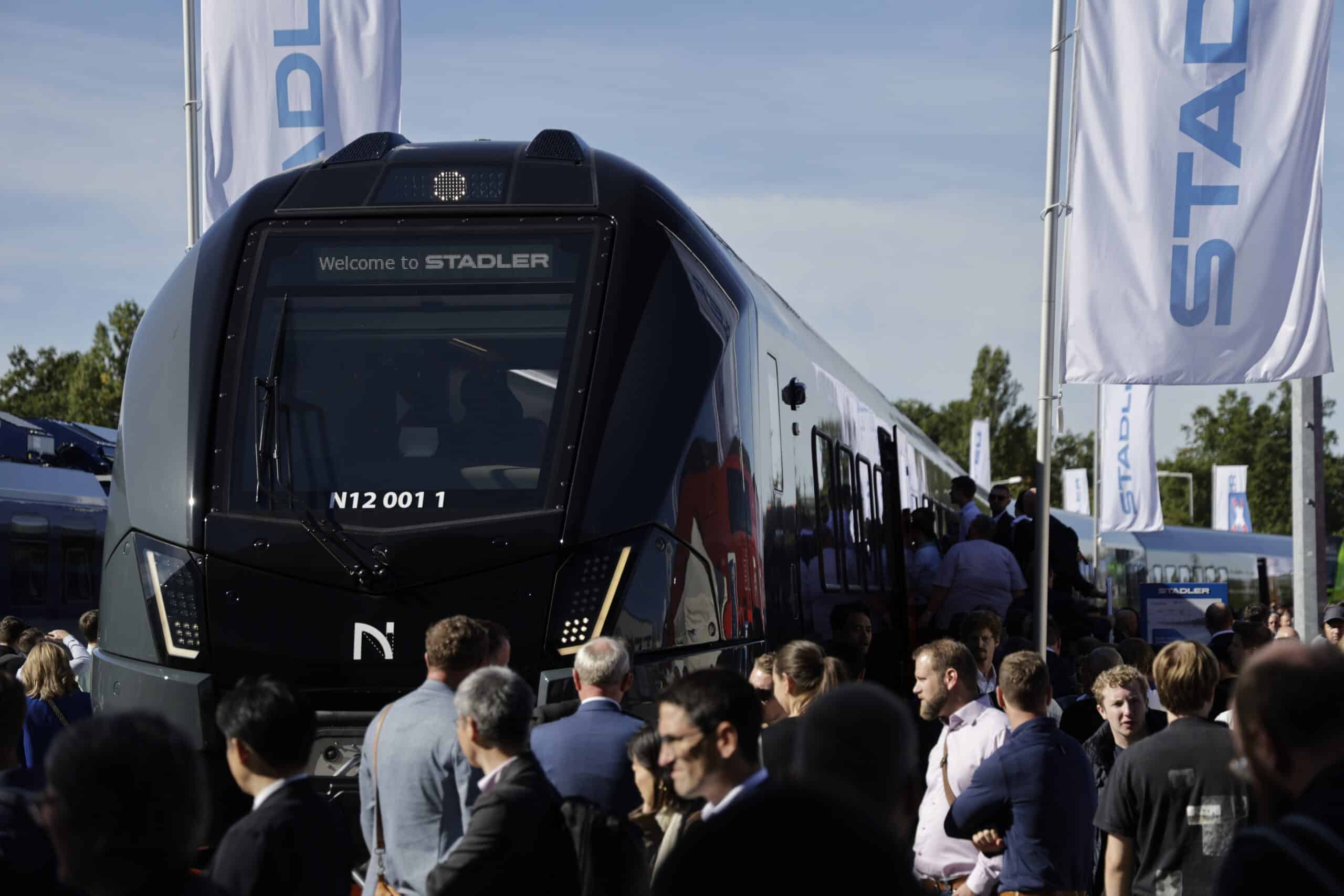 Det nye norske fjerntoget blei vist for første gang på Innotrans-messa i Berlin.